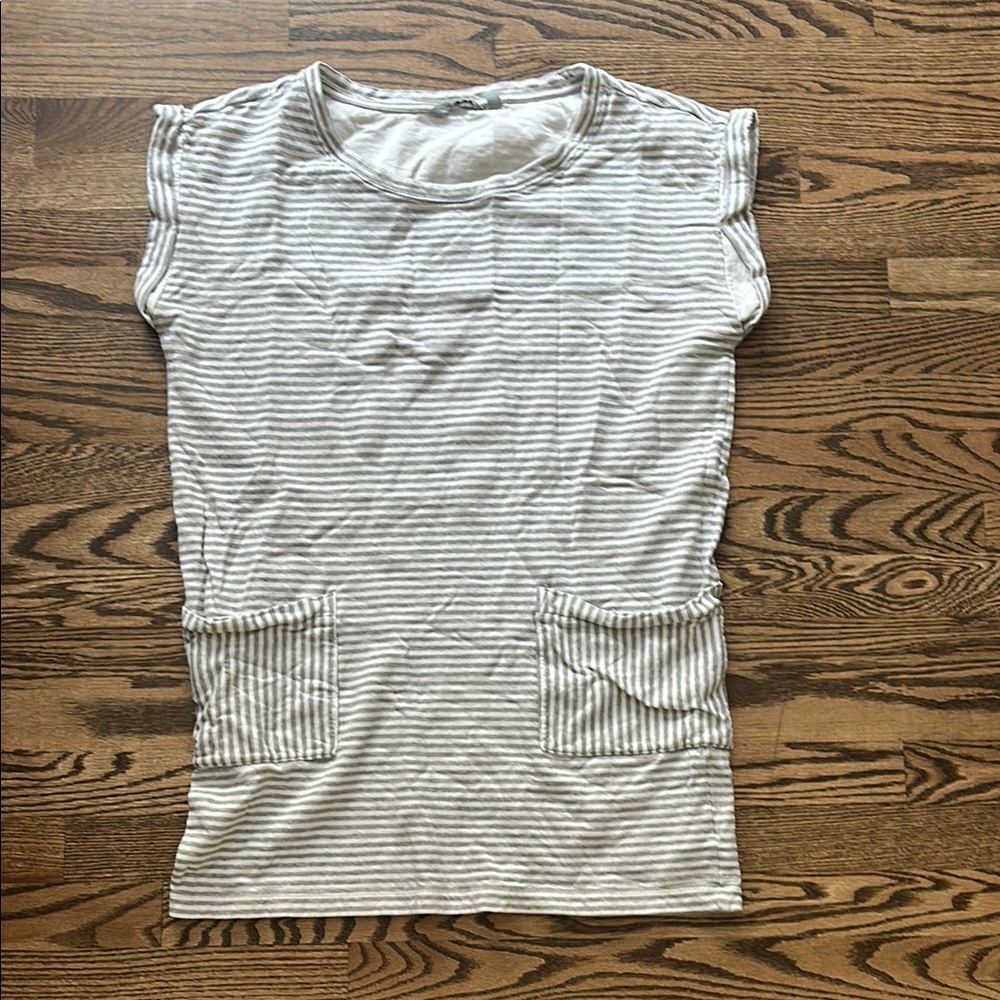 Athleta cover-up swim Striped Short Sleeve Pocket Tunic Light Gray & White Sz L